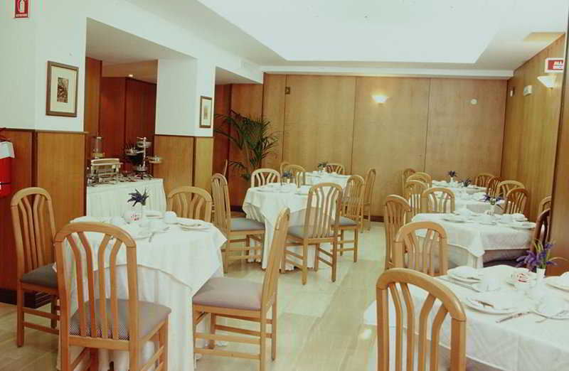 Hotel San Giorgio Наполи Ресторант снимка